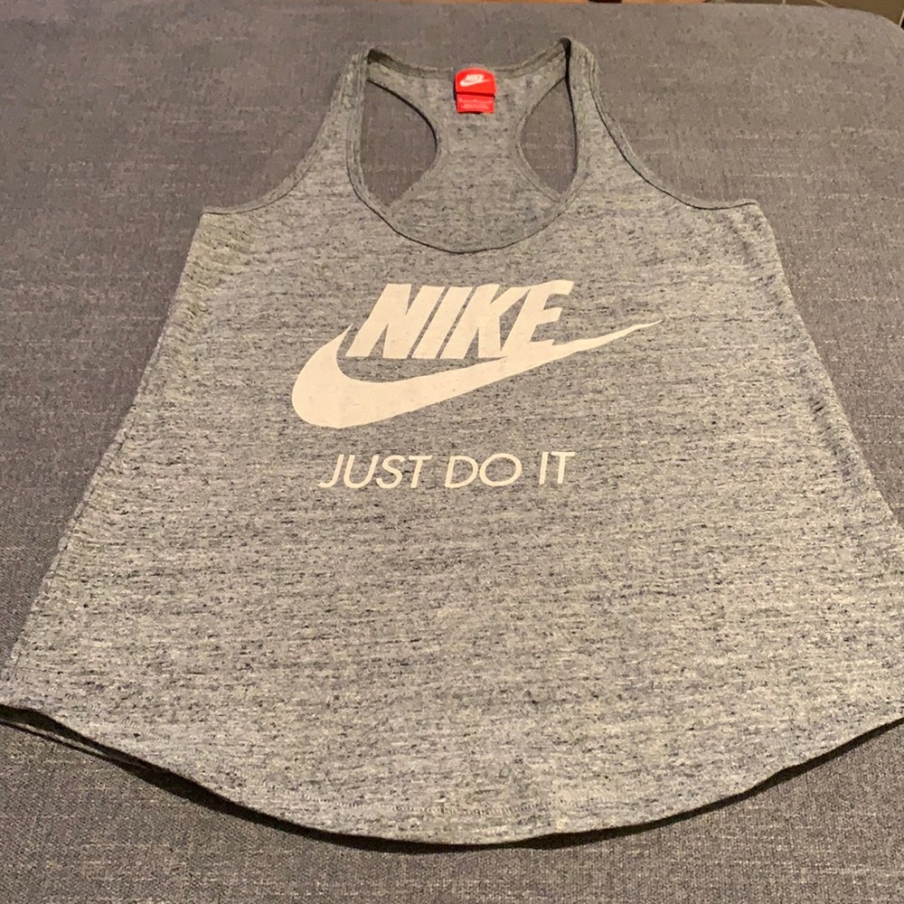 Nike tank